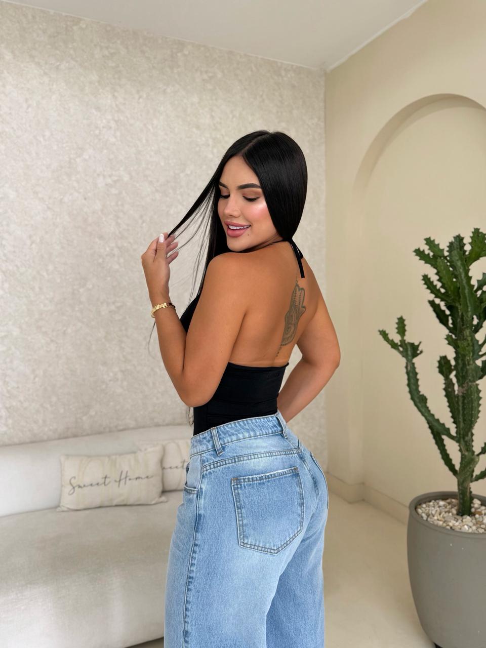 BODY SUSY NEGRO