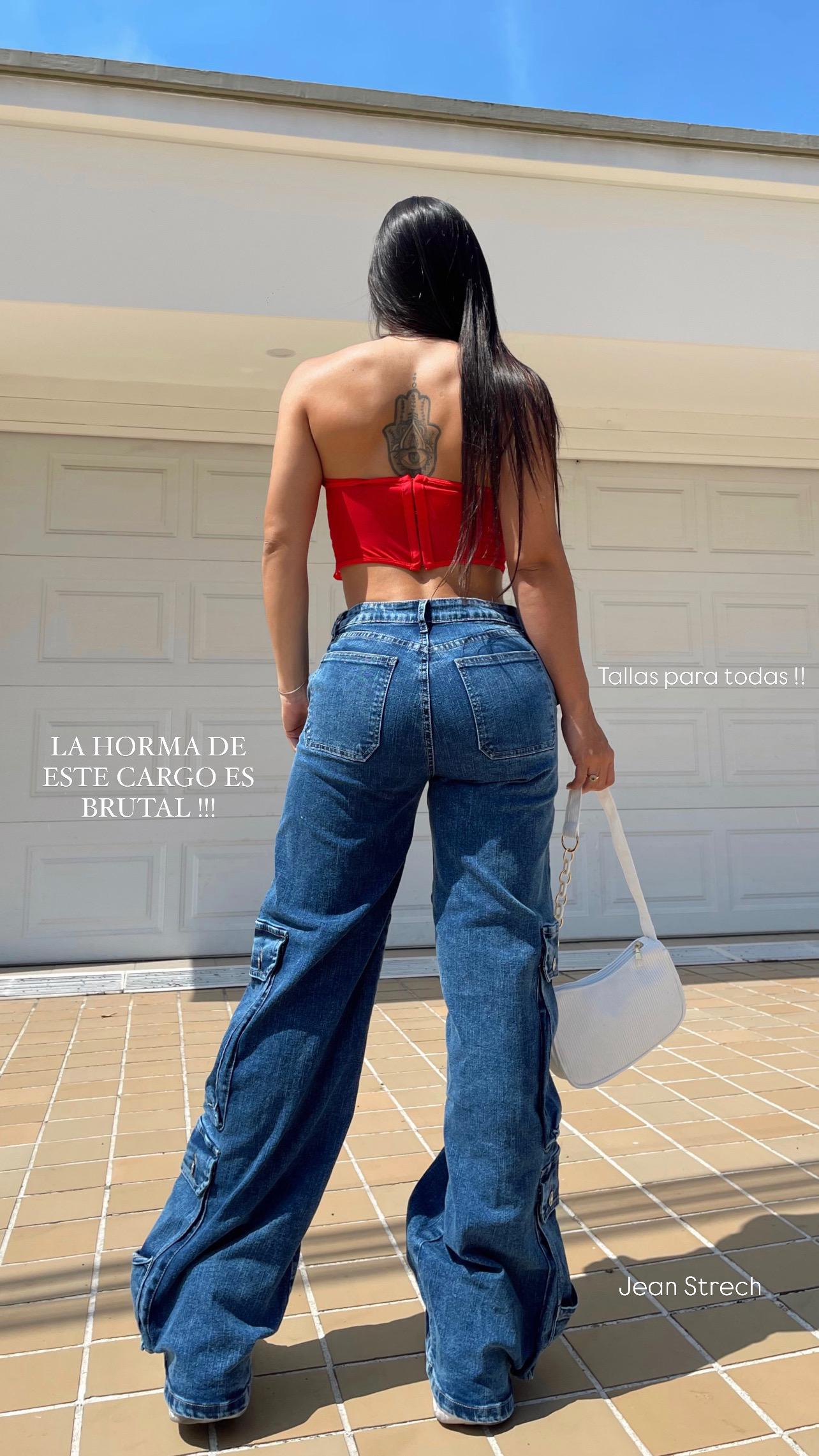 PAULA ROJO